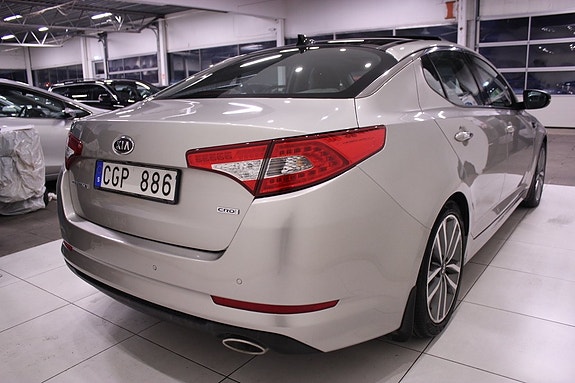 Kia Optima 7 of 30