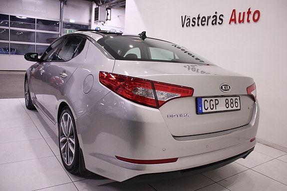 Kia Optima 5 of 30