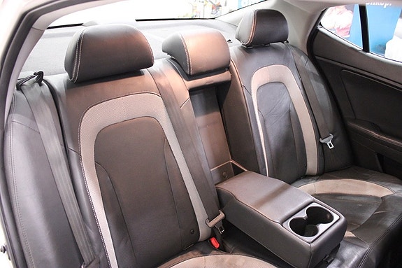 Kia Optima 18 of 30