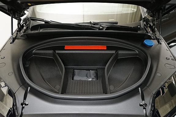 Volvo EX90 13 of 24