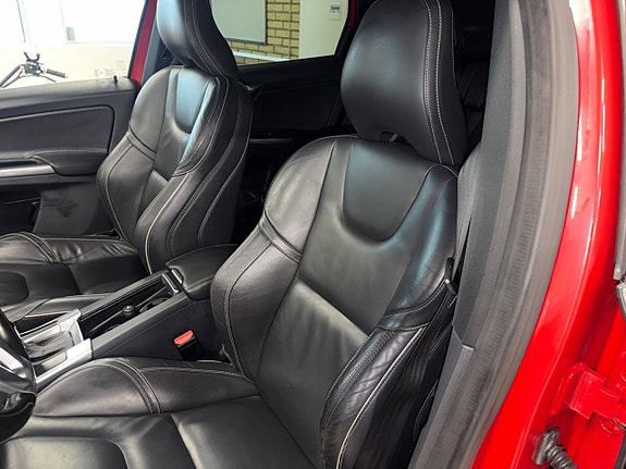 Volvo XC60 6 of 11