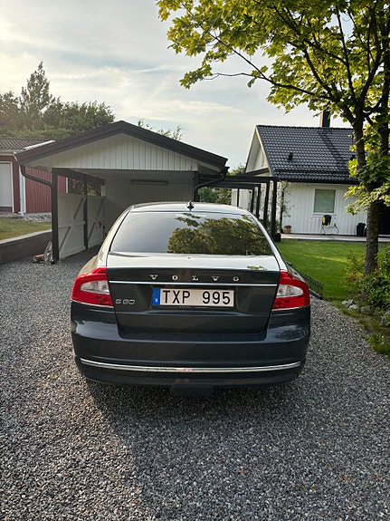 Volvo S80 5 of 7
