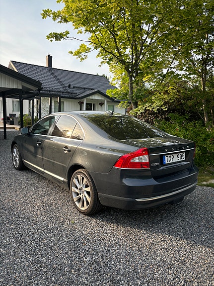Volvo S80 7 of 7