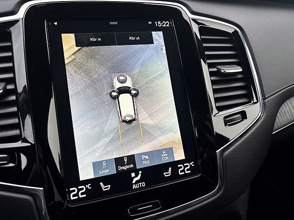 Volvo XC90 18 of 20