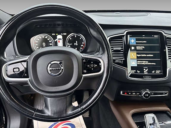 Volvo XC90 15 of 20