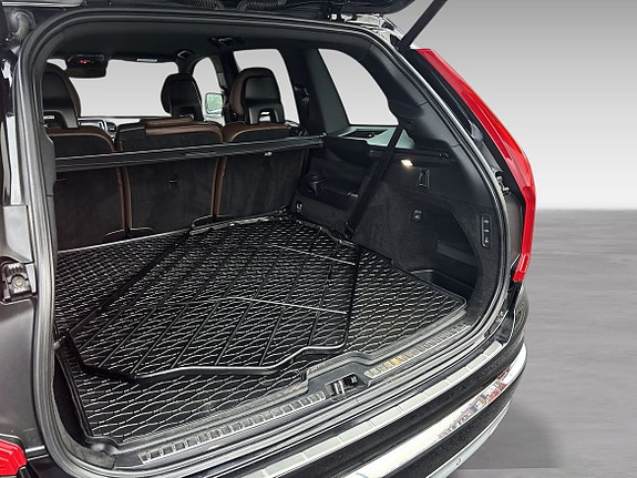 Volvo XC90 20 of 20