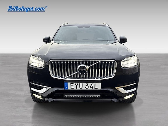 Volvo XC90 3 of 20