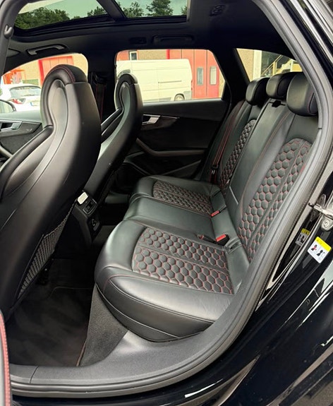 Audi RS4 9 of 13