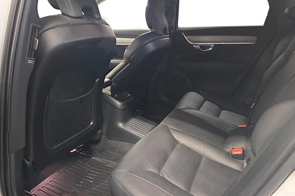 Volvo V90 19 of 22
