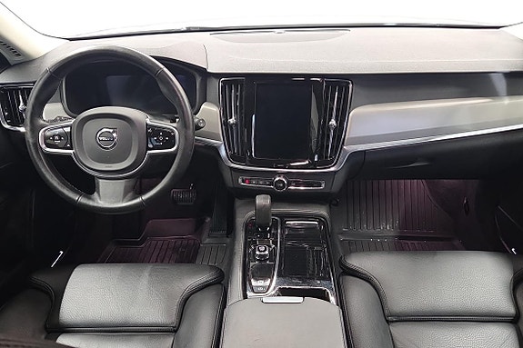 Volvo V90 16 of 22