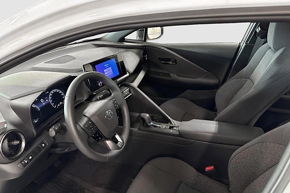Toyota C-HR 7 of 15