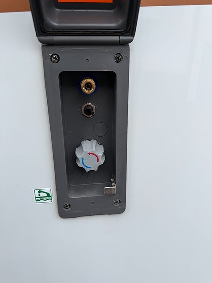 Bürstner Lyseo i 727 Automat, ALDE, Långbäddar, AC, Litiumbatteri 20 of 21