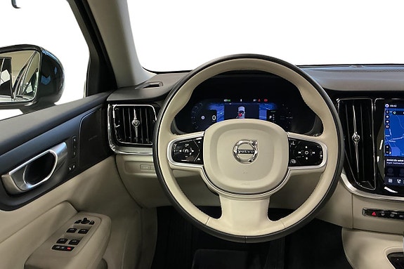 Volvo V60 17 of 29