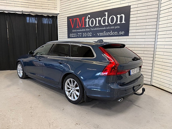 Volvo V90 4 of 17