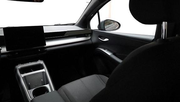 BYD Dolphin G 12 of 30