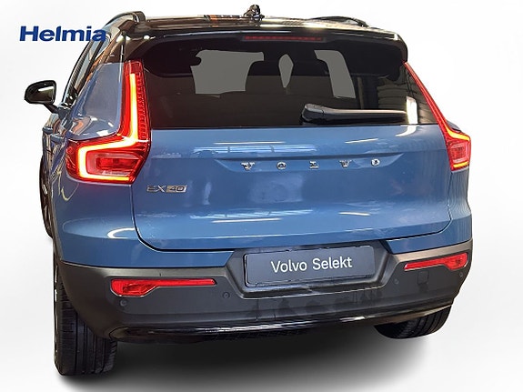 Volvo EX40 5 of 15