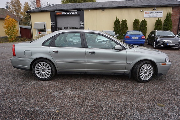Volvo S80 3 of 7