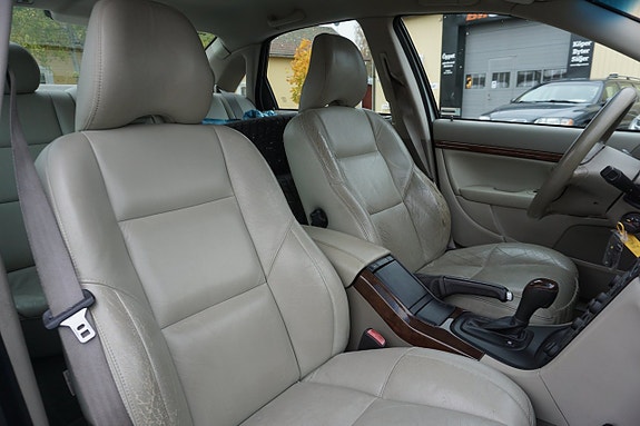 Volvo S80 6 of 7