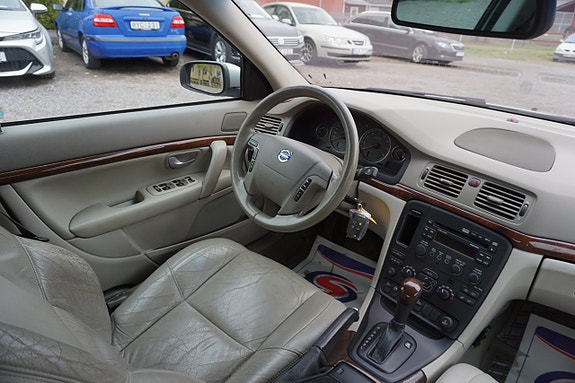 Volvo S80 5 of 7