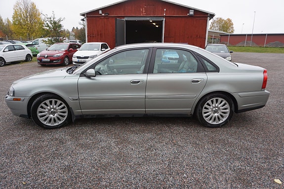 Volvo S80 4 of 7