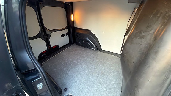 Mercedes-Benz Citan 109 16 of 17