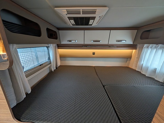 Weinsberg X-Cursion 500 MQ Pepper Edition 4-bäddar / AC i bodelen / Solcell / Automat / 150hk 11 of 21