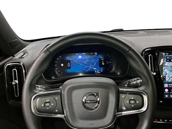 Volvo EX40 8 of 18