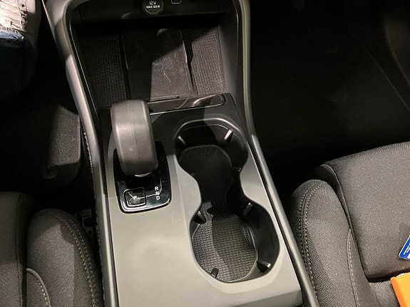 Volvo EX40 10 of 18