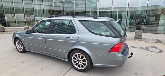 Saab 9-5 2 of 5