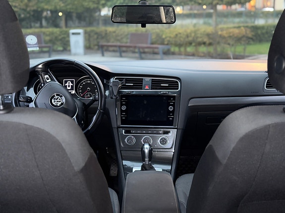 Volkswagen Golf VII