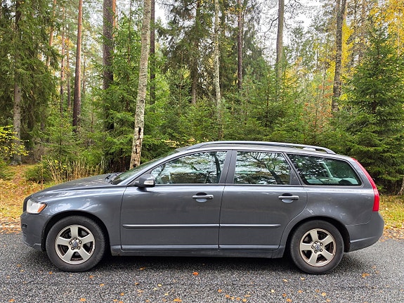 Volvo V50 8 of 15