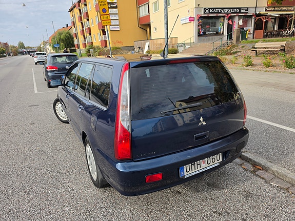 Mitsubishi Lancer 4 of 6