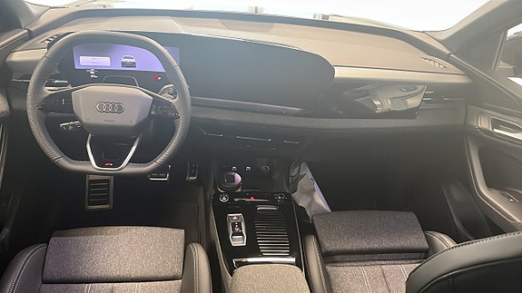 Audi Q6 e-tron 10 of 25