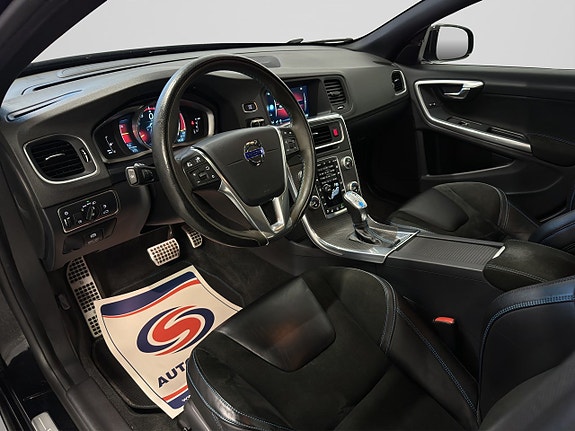 Volvo S60 11 of 26