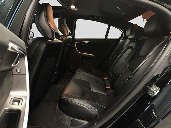 Volvo S60 23 of 26