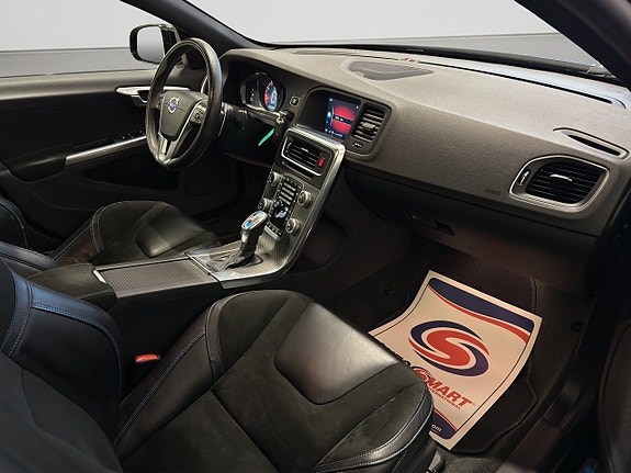 Volvo S60 13 of 26