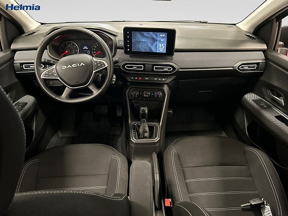 Dacia Sandero 6 of 8