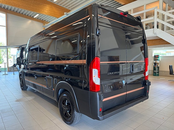 Robeta Helios 180HK AUT Adapt farthållare / Dubbelbädd! Vinteranpassad! Extra isolerad! 5,99m! Snygg design! 3500kg! 21 of 22