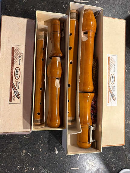 Product image 1 of 3