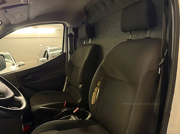 Nissan e-NV200 7 of 15