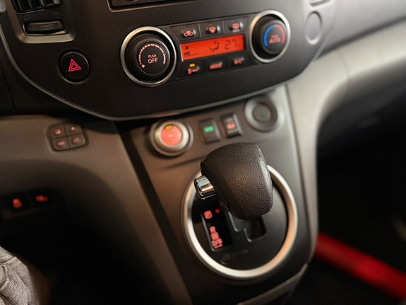 Nissan e-NV200 12 of 15