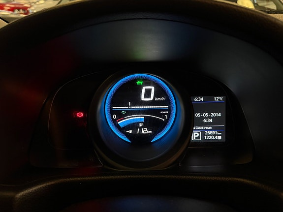 Nissan e-NV200 9 of 15