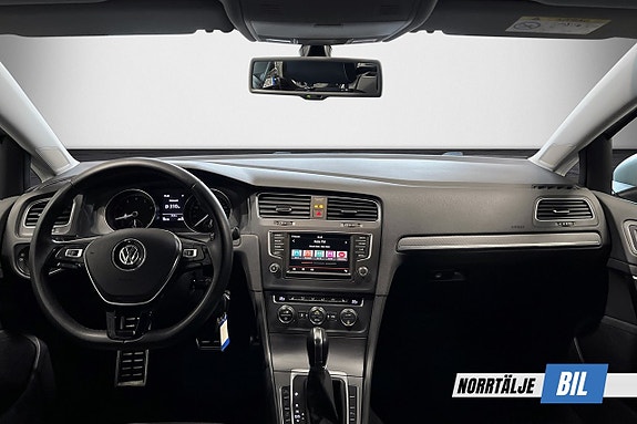 Volkswagen Golf Alltrack 3 of 21