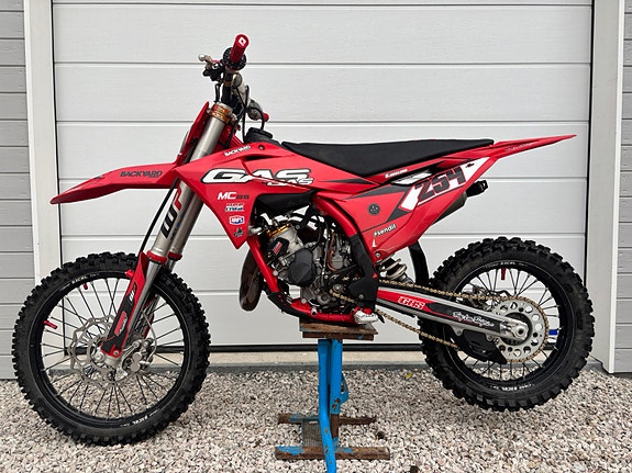 GasGas MC85 2 of 9