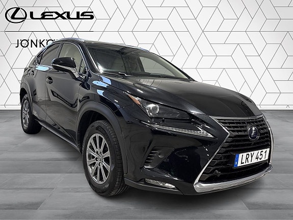 Lexus NX300h 3 of 16