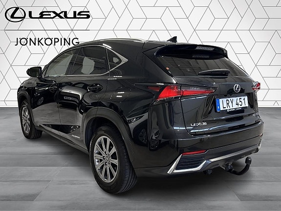 Lexus NX300h 4 of 16