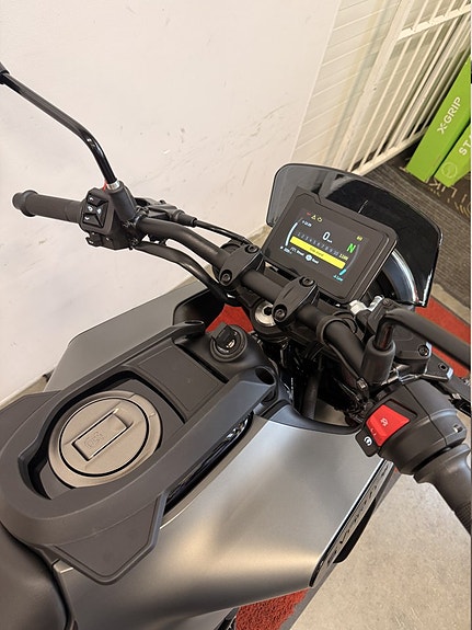 Husqvarna Svartpilen 125 5 of 7