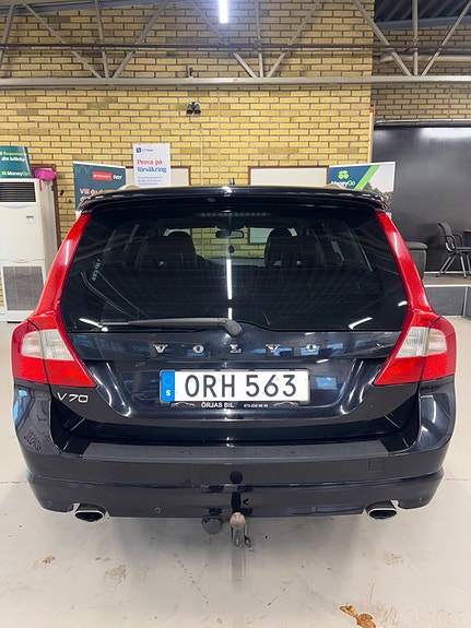 Volvo V70 8 of 10