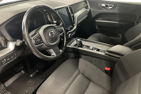 Volvo XC60 12 of 30