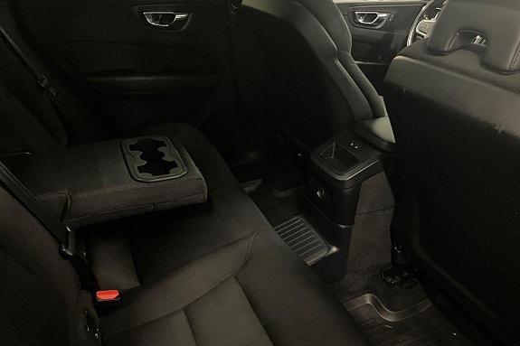 Volvo XC60 18 of 30